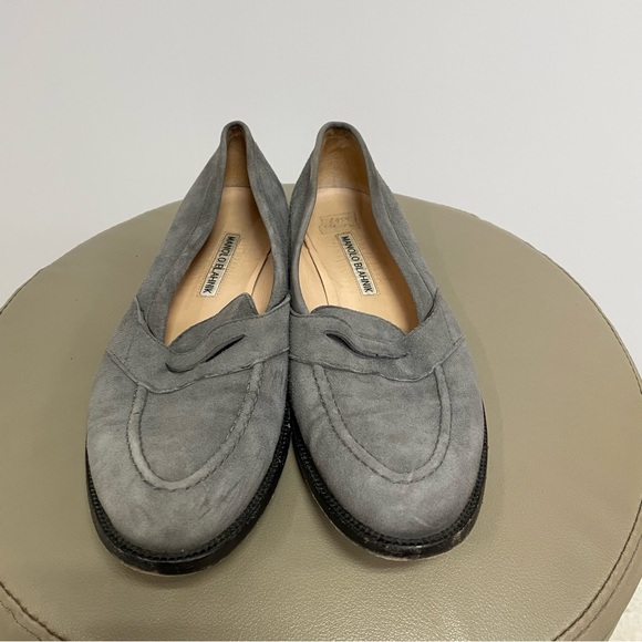 MANOLO BLAHNIK GRAY SUEDE WOMENS LOAFERS SZ 38 - Picture 2 of 7